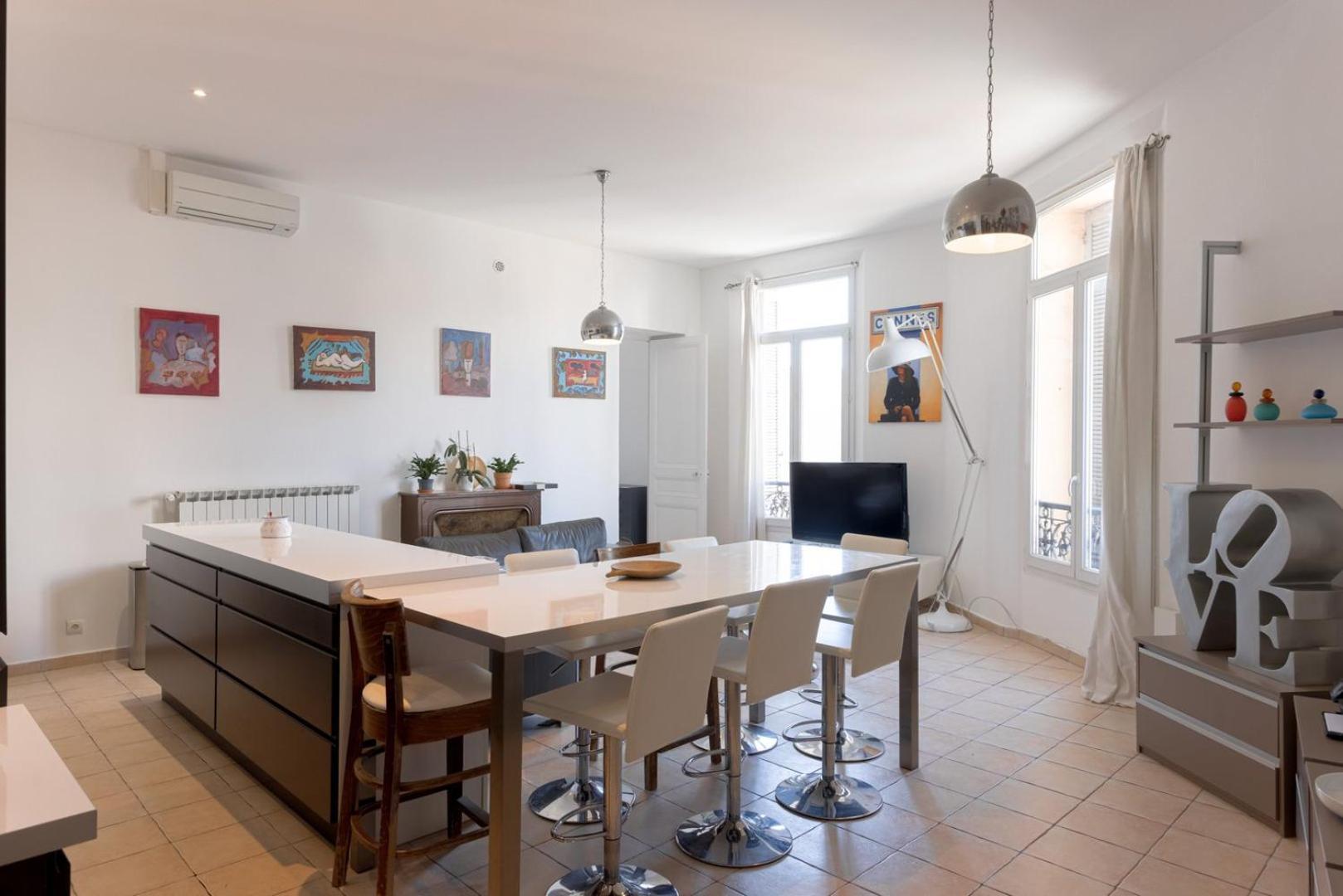 Carnot Prestige - Spacious & Appartement *
