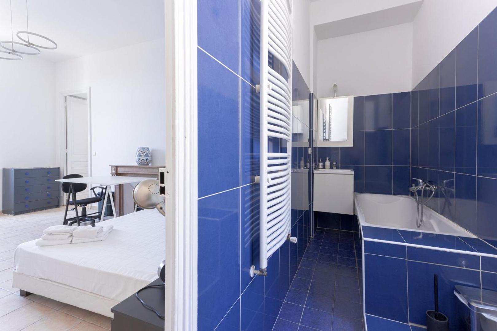 Carnot Prestige - Spacious & Appartement *